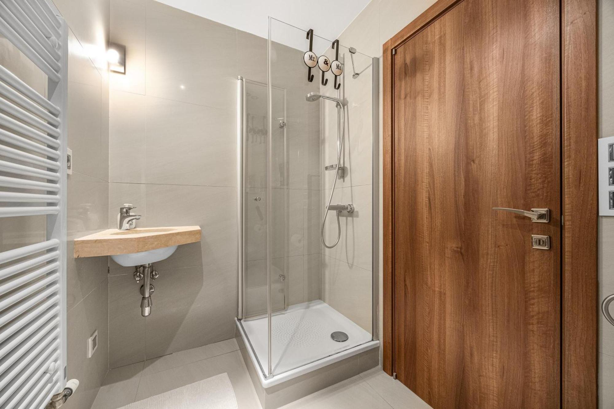 Revon Business Apartment 50 Dunajska Bratislava Esterno foto